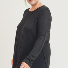 Load image into Gallery viewer, black flow top plus size