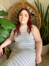 Load image into Gallery viewer, GAP MEMORIES KNIT DRESS