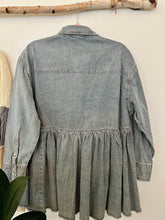 Load image into Gallery viewer, PICTURE PERFECT SHIRT
