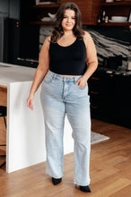 Load image into Gallery viewer, BROOKE HIGHRISE CONTROL TOP VINTAGE WASH STRAIGHT JEANS
