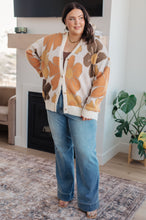 Load image into Gallery viewer, EXQUISITELY MOD FLORAL CARDIGAN
