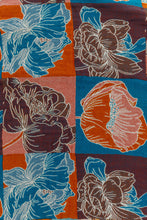 Load image into Gallery viewer, LUXURY BEACH TOWEL IN BLOCK FLORAL
