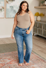 Load image into Gallery viewer, GENEVIEVE MID RISE VINTAGE BOOTCUT JEANS
