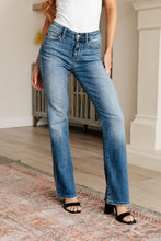 Load image into Gallery viewer, GENEVIEVE MID RISE VINTAGE BOOTCUT JEANS
