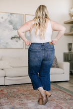 Load image into Gallery viewer, HAYES HIGH RISE WIDE LEG CROP JEANS
