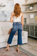 Load image into Gallery viewer, HAYES HIGH RISE WIDE LEG CROP JEANS
