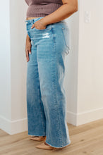 Load image into Gallery viewer, HOPE HIGH RISE WIDE LEG JEANS
