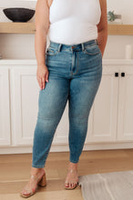 Load image into Gallery viewer, BRYANT HIGH RISE THERMAL SKINNY JEAN
