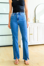 Load image into Gallery viewer, CAITLIN HIGH RISE SPLIT HEM STRAIGHT JEANS
