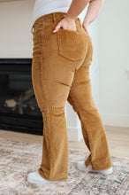 Load image into Gallery viewer, CORDELIA BOOTCUT CORDUROY PANTS IN CAMEL
