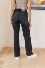 Load image into Gallery viewer, ELEANOR HIGH RISE CLASSIC STRAIGHT JEANS IN WASHED BLACK
