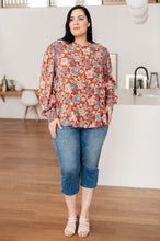 Load image into Gallery viewer, FLORAL DELIGHT BLOUSE
