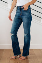 Load image into Gallery viewer, MORGAN HIGH RISE DISTRESSED STRAIGHT JEANS
