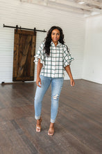 Load image into Gallery viewer, PERFECT PICNIC PLAID TOP

