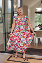 Load image into Gallery viewer, WALK IN THE FLOWERS MAXI DRESS
